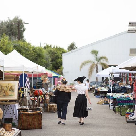 LA’s Best Flea Markets for Vintage Treasure Hunting Flea Market Los Angeles, La Things To Do, Lucite Purse, Flea Market Style, Interior Decorator, One Day Trip, Lake Art, Dita Von, Dita Von Teese