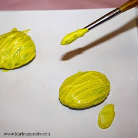 Bee Rock Painting Ideas, Bee Rock Painting, Bumble Bee Rock Painting, Honey Bee Rock Painting, Bumble Bee Painting Acrylic Easy, Bumblebee Painted Rocks, Painted Rocks Bumble Bee, Bee Happy Rock Painting, Bee Rocks