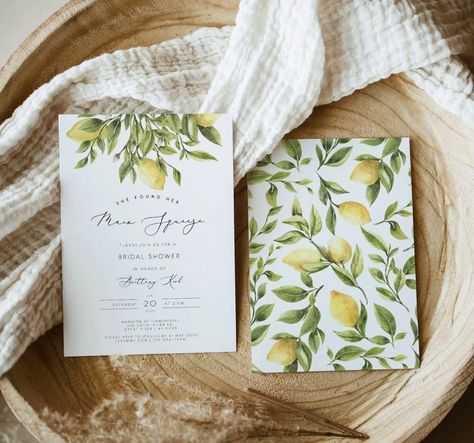 The Best Bridal Shower Invitations for Every Event Style Pizza Party Table Setting, Beach Wedding Shower, Bridal Shower Elegant, Safe The Date, She Found Her Main Squeeze, Found Her Main Squeeze, Retro Bridal Showers, Lemon Wedding, Lemon Wedding Invitations