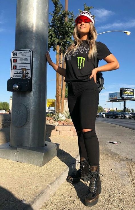 Motorcross Race Outfit For Women, Hailie Deegan Outfits, Motocross Outfit Woman, Supercross Outfit Women, Hailey Deegan, Supercross Outfit, Grunge Style Women, Motocross Outfits, Hailie Deegan