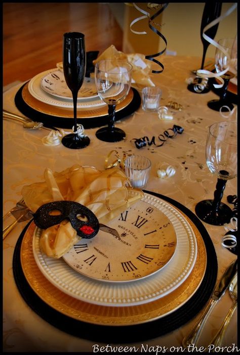 New-Years-Tablescapes-Table-Settings  http://betweennapsontheporch.net/a-new-years-table-setting-with-pottery-barn-clock-plates/