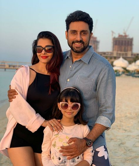 Aishwarya Abhishek, Bachchan Family, Aaradhya Bachchan, ऐश्वर्या राय, Abhishek Bachchan, Bollywood Couples, Aishwarya Rai Bachchan, Shah Rukh Khan, Aishwarya Rai