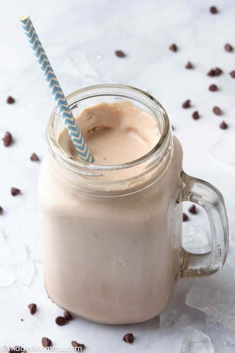 Milkshake Recipe Without Ice Cream, Frosty Copycat Recipe, Wendys Frosty Recipe, Wendy's Frosty, Copy Cat Recipe, Wendys Frosty, Frosty Recipe, Vitamix Recipes, Whip Cream