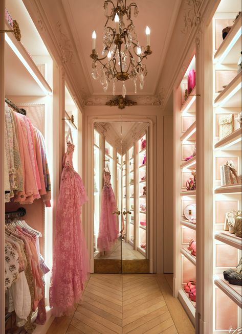 Nyc Townhouse Interior, Rebecca Hessel, Feminine Interior, Nyc Townhouse, Feminine Luxury, Wardrobe Interior, Dream Closet Design, Parisian Apartment, Room Goals