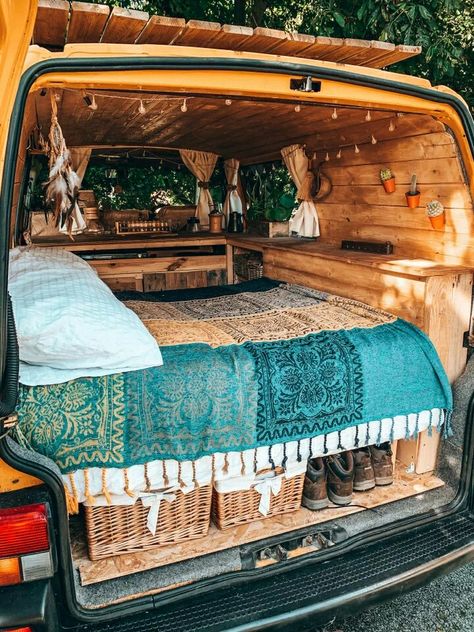 Surfer Van Life, Van Living Essentials, Cozy Van Interior, Volkswagon Van Interior, Aesthetic Camper Van Interior, Van Life Small, Cottage Core Van Life, Cute Van Interior, Bohemian Van Life