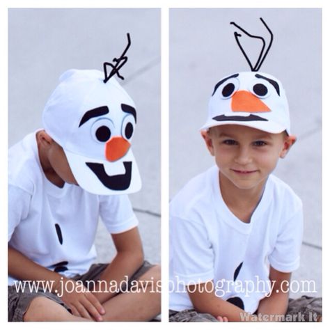 DIY Olaf costume for my boys! Hat, felt, and hot glue! All for under $5. Olaf Diy, Diy Olaf Costume, Diy Snowman Costume, Olaf Hat, Frozen Costumes, Olaf Party, Frozen Halloween, Olaf Costume, Snowman Costume