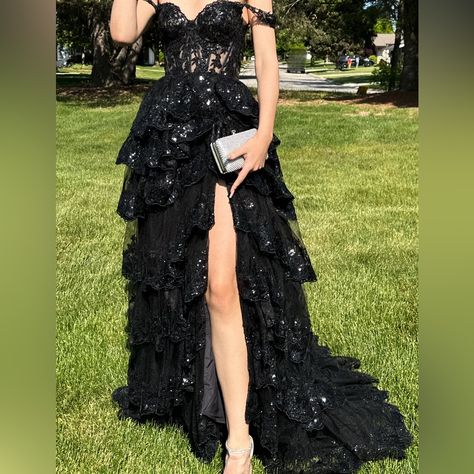 Selling Sherri Hill 55500 Dress. Size:00 Color:Black Worn Once And Is In A Great Condition Payed:$935 For The Dress Sheri Hill Black Dress, Black Sherri Hill Prom Dress, Sherri Hill 55500, Black Sherri Hill Dress, Sherri Hill Black Dress, Sheri Hill Dress, Vday Dress, Sheri Hill, Plus Size Ball Gown