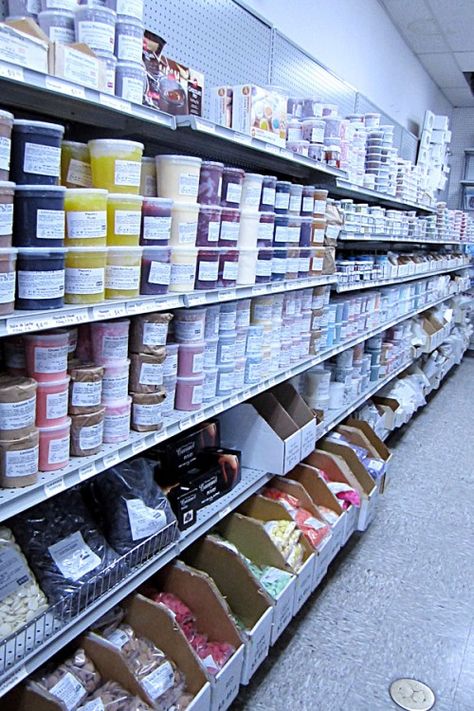 ABC Cake Decorating Supply Store, Phoenix.  "Like a toy store for bakers..." Abc Cake, Cake Supply Store, Baking Supplies Organization, Baking Wallpaper, Baking Store, Antique Cake Stands, Love From The Oven, Baking Supply Store, Best Baking