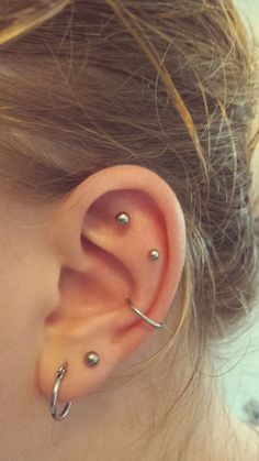 Conch Ear Piercings, All Piercings, Flowers House, Food Flowers, Travel International, Double Ear Piercings, Scandinavian Summer, Pretty Views, Piercing Inspo