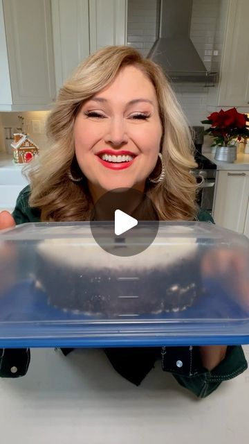 Jennifer Valentyne on Instagram: "Still one of my fave hacks! Works great with cupcakes too #dessert #hack" Jennifer Valentyne Instagram, Jennifer Valentyne, 2024 Christmas, Deck The Halls, It Works, Dessert, Christmas, On Instagram, Instagram