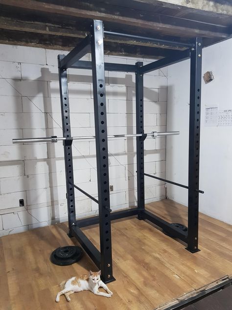 Power Rack Garage Gym, Folding Squat Rack, Diy Power Rack, Diy Gym Equipment, Diy Gym, Folding Walls, Gym Machines, Fitness Blogger, Squat Rack