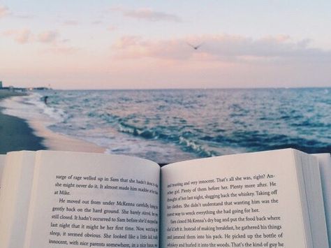 book, ocean, and reading image Astrology Tumblr, An Open Book, Plane Ticket, Open Book, Beach Aesthetic, Beach Vibe, Photo Instagram, Book Aesthetic, Summer Aesthetic