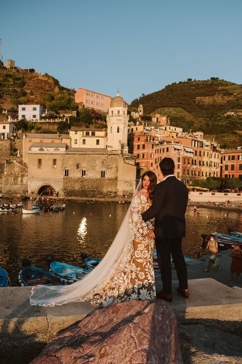 Romantic intimate elopement in Cinque Terre , Boat elopement in Italy , Cinque Terre elopement , Elope to Cinque Terre , Italian elopement at Cinque Terre , eloping in ITaly , Italy elopement , adventure session in Italy , honeymoon in Italy , Cinque Terre honeymoon, photo session cinque terre , vow renewal Cinque Terre , Cinque terre Wedding , Be married at Cinque Terre , Liguria Elopement, Elope to Liguria , Cinque Terre elopement Ideas, Boat at Cinque Terre, Cinque Terre photographer Cinque Terre Italy Wedding, Italian Wedding Elopement, Elopement In Italy, Sicily Elopement, Sicily Italy Aesthetic, Elopement Italy, Boat Elopement, Moon Vibe, Cinque Terre Wedding