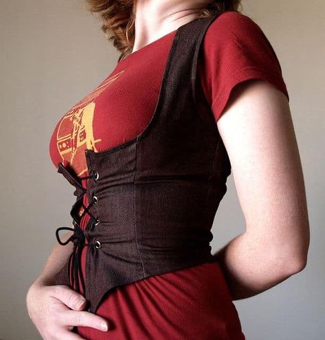 T Shirt Corset, Mode Steampunk, Fair Outfits, Corset Vest, Corset Pattern, Diy Fashion Clothing, My Gallery, Fantasy Fashion, Mode Inspiration