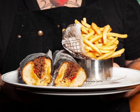 ‘The Bear’ Inspired a Chicago Chef’s $31 Wagyu Italian Beef With Raclette Whiz - Eater Chicago Italian Beef, Baked Cheese, Pickled Veggies, Fancy Food, Philly Cheese Steak, Cheez It, Downtown Chicago, First Bite, The Bear