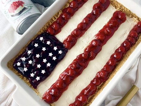 American Flag Cheesecake American Flag Cheesecake, Flag Cheesecake 4th Of July, Flag Cheesecake, Easy American Flag Cake, American Flag Ice Cream Cake, 4th Of July Flag Cake Cool Whip, Southern Red Velvet Cake, American Flag Cake, Patriotic Recipes