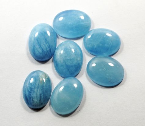 Aquamarine Cabochon, Swag Quotes, Jewellery Making Materials, Making Beads, Cabochon Jewelry, Rare Gems, Minerals And Gemstones, Aquamarine Gemstone, Beaded Material