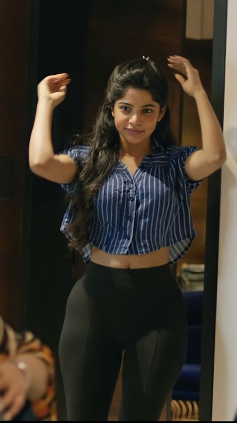 Dhivya Bharathi Hot Images, Divya Barathi Pics Hd, Dhivya Bharathi Hd Image, Divyabharathi Hd Images, Divya Bharathi Hot Pic, Divya Barathi, Dhivya Bharathi, Divya Bharathi, Mom Swimsuit