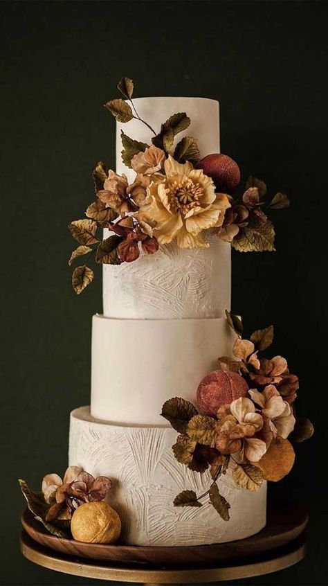 Concrete Wedding Cake, Lemon Wedding Cakes, Floral Cake Design, Artist Cake, Beautiful Wedding Cake, Cake Decorating Courses, Floral Wedding Cakes, Wedding Cake Rustic, Fall Wedding Cakes