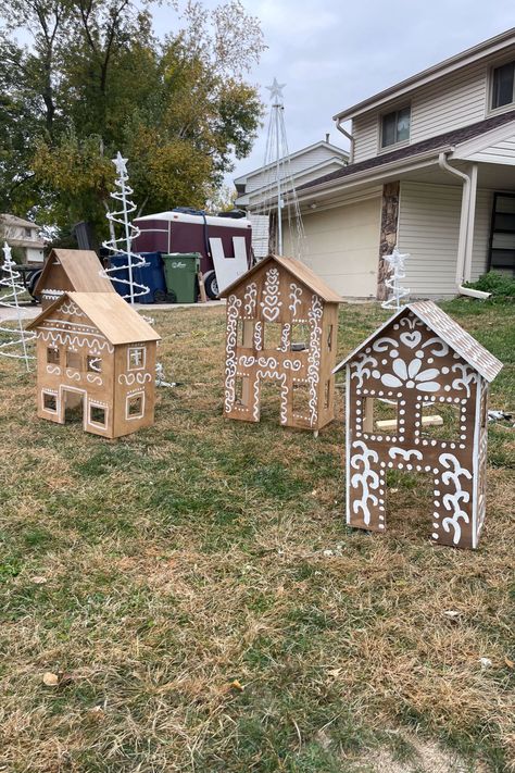 Easy DIY Wooden Gingerbread House Decor - Crystel Montenegro Home Gingerbread House Yard Decorations, Wooden Gingerbread House Diy, Wooden Gingerbread House, Gingerbread House Decor, White Gingerbread, House Yard, Unique Christmas Decorations, Gingerbread Houses, Wooden Diy