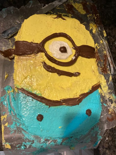 Ugly Cake, Bad Cakes, Minion Birthday Cake, Ugly Cakes, Minion Cake, Funny Birthday Cakes, Minion Birthday, Funny Fails, Birthday Cakes