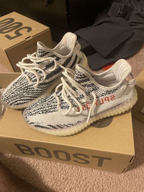 Adidas Yeezy Boost 350 V2 Zebra Get a price at https://copapair.com/adidas-yeezy-boost-350-v2-zebra/ Yeezy Sply 350, Yeezy Aesthetic, Yeezy Trainers, Yeezy Shoes Outfit, Yeezy Zebra, Sply 350, Yeezy Outfit, Nike Fashion Shoes, Kicks Shoes