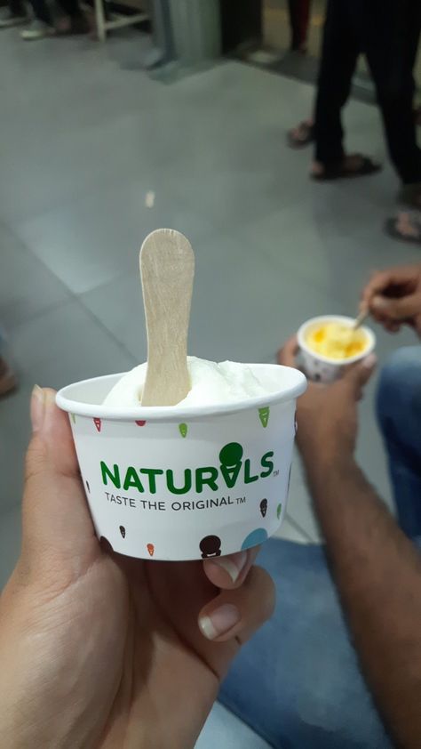 Naturals ice cream Naturals Ice Cream Snap, Tender Coconut, Natural Ice Cream, Coconut Ice Cream, Ice Cream Shop, Self Care Activities, Coconut, Favorite Recipes, Ice Cream