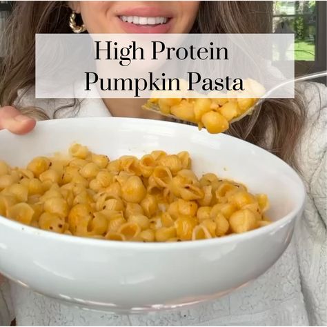 High Protein Pumpkin Pasta - Mom Nutritionist Mom Nutritionist, Pasta Pumpkin, October Recipes, Pumpkin Pasta Recipe, Cottage Cheese Pasta, October Food, Pumpkin Pasta Sauce, High Protein Pasta, Cheese Pasta Recipes