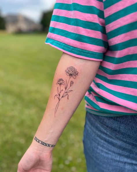 🖤 - - - - #fineline #carnationflower #birthflower #tattooideas #finelinetattoo #nwi #pinterestinspired #pinterestideas #indianatattoo Carnation Flower, Fine Line Tattoos, Birth Flowers, Tattoos, On Instagram, Quick Saves, Instagram