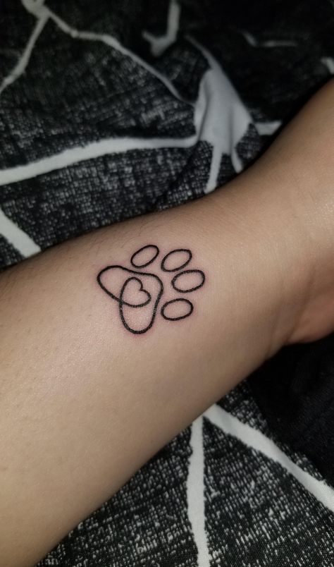 Heart Paw Print Tattoo, Heart Paw Print, Trending Tattoos, Single Line Tattoo, Prison Tattoos, R Tattoo, Dainty Tattoos, Art Tattoos, Dog Tattoo