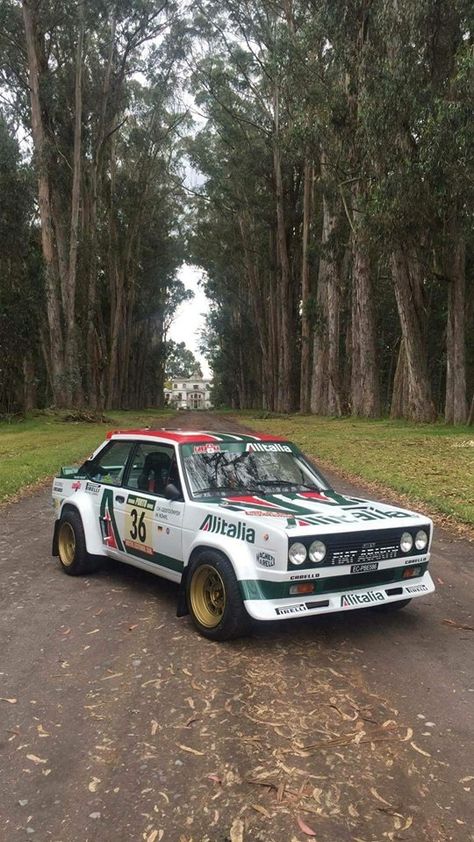 Fiat 131 Abarth, Rally Car Racing, Fiat 131, Race Car Driving, Cars Aesthetic, Car Luxury, Fiat Cars, Ford Car, Fiat Abarth