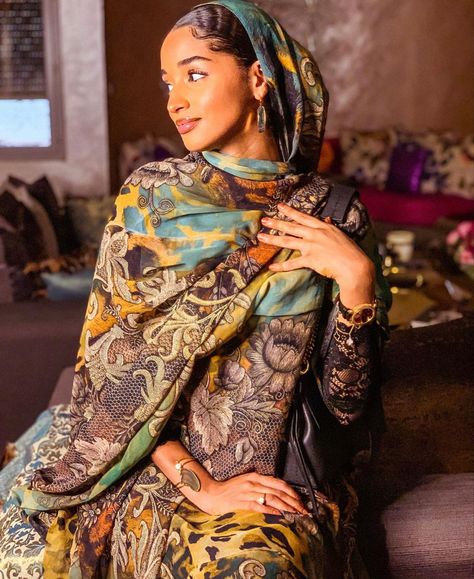 Somali Clothing, Somali Wedding, Muslim Fashion Hijab Outfits, Muslim Women Fashion, Arab Fashion, Hijab Fashion Inspiration, African Design Dresses, Latest African Fashion Dresses, Hijabi Fashion