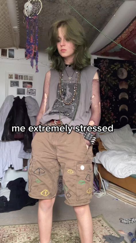 Gender Ambiguous Outfits, Grunge Summer Outfits Masc, Forest Core Outfits Grunge, Masc Grunge Outfits Summer, Summer Outfits Transmasc, Genderqueer Fashion Androgynous Style, Summer Transmasc Outfits, Alternative Fashion Masc, Summer Outfits Nonbinary