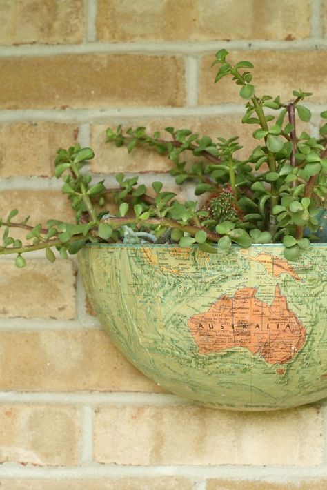 Diy Globe, Globe Planter, Succulent Wall Hanging, Brick Planter, Succulent Wall Planter, Junkyard Dog, Succulent Planter Diy, Globe Vintage, Artsy Ideas