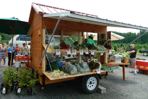 Kim Tait, co-founder of Tait Farm Foods, shares field notes for the month of July. Foodtrucks Ideas, Farmers Market Stand, Mobile Market, Farmers Market Display, Produce Stand, Vegetable Stand, Top Farm, Market Stands, Farm Business