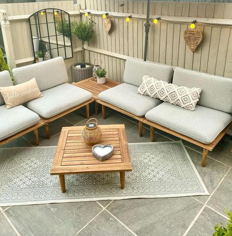 Garden Patio: 24 Proper and Comfortable Decors - gramydeco.com The Letter L Design, Letter L Design, Tiki Umbrella, L Design, Wall Table, Letter L, Rattan Chair, Wooden Bench, Wooden Coffee Table