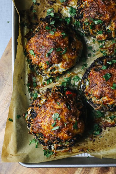 Paleo Stuffed Portabella Mushrooms Recipe via Worthy Pause Casserole For Brunch, Portabella Mushrooms Recipes, Stuffed Portabella, Curried Carrot Soup, Easy Potluck Recipes, Portabella Mushroom, Paleo Zucchini, Df Recipes, Easy Potluck