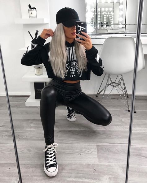 Ty Bellfy (@ty.bellfy) • Instagram photos and videos Converse Outfit Ideas, Outfits October, October Outfits, 90s Fashion Outfits Hip Hop Party, Converse Outfits, Converse Outfit, Black Converse, Outfits With Converse, Classy Casual Outfits