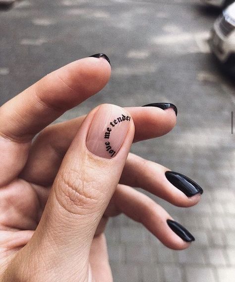 Black Summer Nails, Summer Nails 2024, Mens Nails, Retro Nails, Gothic Nails, Minimalist Nail Art, Nails 2022, Minimal Nails, Black Nail