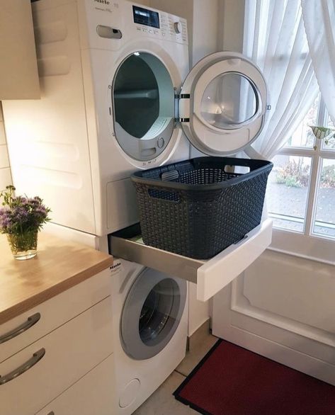 Laundry Room Decorating, Utility Room Designs, Basement Laundry Room, Dream Laundry Room, Mudroom Laundry Room, Laundry Room Layouts, Laundry Room Renovation, Laundry Design, Modern Laundry Rooms