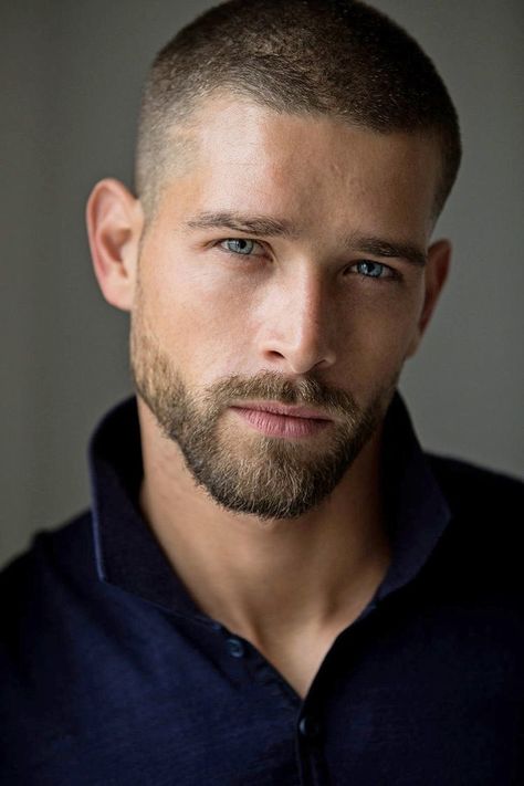 Rafael Gubert, Very Short Hair Men, Short Hair With Beard, Strong Woman Tattoos, Buzz Cut Hairstyles, Beautiful Women Quotes, Handsome Men Quotes, Beautiful Tattoos For Women, Men's Short Hair