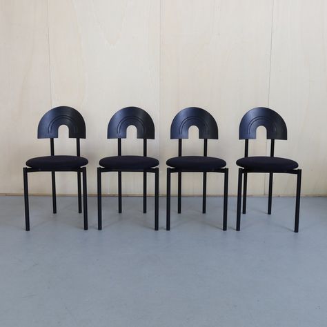 Listed on VNTG.com: 4x Postmodern Dining Chair by Kembo, 1990s | #vntg #vintage Black Metal Chairs, Conference Chairs, Plastic Furniture, Vintage Models, Easy Chair, Wooden Crate, Metal Chairs, Furniture Manufacturers, Postmodernism