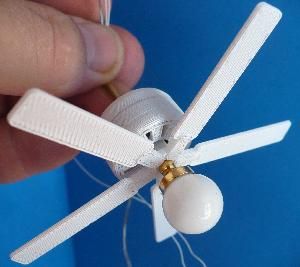 Dollhouse Ceiling Fan Diy, Dolls House Lights Diy, Diy Miniature Tiffany Lamp, Doll House Lights, Dollhouse Battery Lights Diy, Cardboard Dollhouse, Dollhouse Lighting, Tiny Furniture, Diy Barbie Furniture