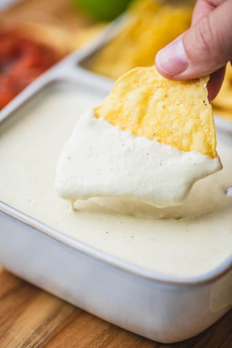 Restaurant Style Queso, Healthy Queso, Appetizers Easy Recipes, Queso Appetizers, Chessman Banana Pudding, Mexican Cheese Dip, Mexican White Cheese Dip, Mexican White Cheese, Lasagna With Cottage Cheese