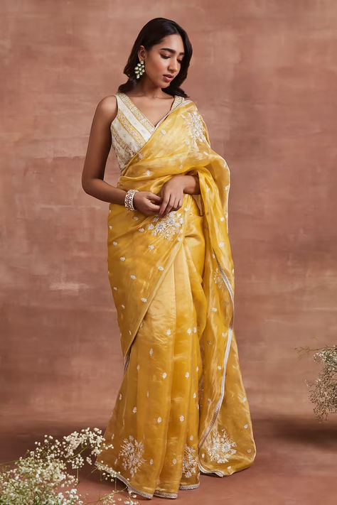 Sue Mue yellow tissue silk saree and blouse set Yellow Saree Blouse Combination, Gold Saree Blouse, Engagement Saree, Haldi Outfits, Haldi Outfit, Saree And Blouse, Bridesmaid Saree, Saree Style, Tamil Wedding