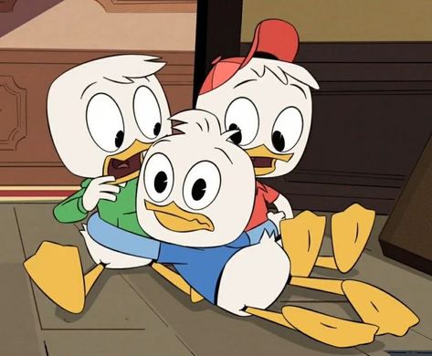 Louie Duck, Ducktales 2017, Disney Ducktales, Disney Duck, Scrooge Mcduck, Duck Tales, Weird Quotes Funny, Cartoon Tv Shows, Disney Xd