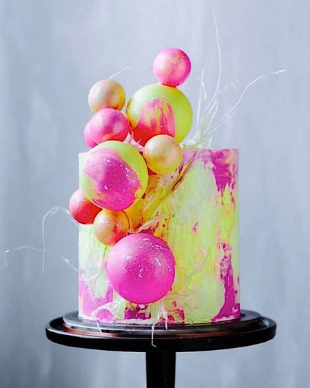 11 Neon Cakes For Our Inner 90s Kids — Cake Wrecks First Day Of 6th Grade, Neon Cake, 90s Party Ideas, Neon Cakes, Champagne Birthday, Geode Cake, Cake Wrecks, 90's Birthday Party, Fluorescent Yellow