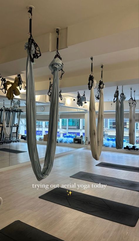 Yoga Gym Aesthetic, Pilates Yoga Aesthetic, Yoga Pilates Aesthetic, Fitness Story Instagram, Yoga Classes Aesthetic, Hot Yoga Class Aesthetic, Life Vision Board, Aerial Yoga, Fitness Inspiration Body