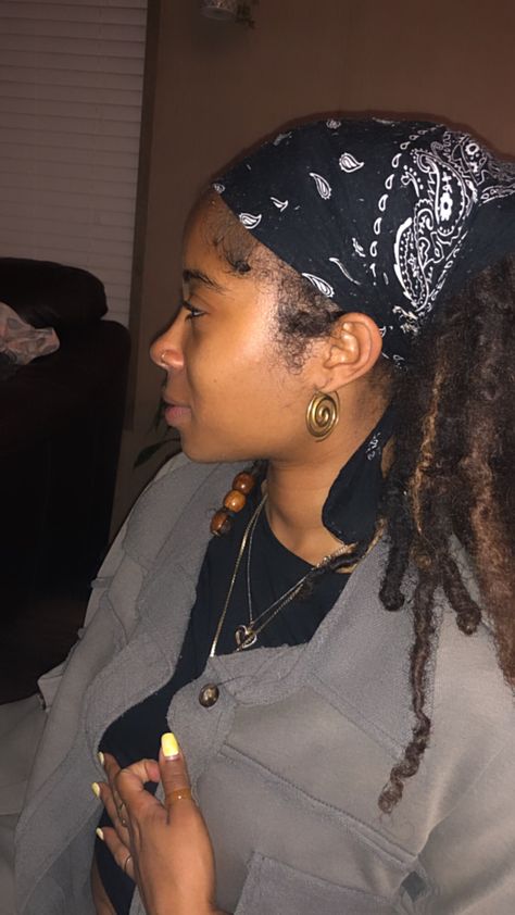 Bandana Locs Hairstyles, Bandana With Locs, Bandana Loc Styles, Locs Bandana, Locs Headband, Locs Curly Ends, Bandana Hairstyles Short, Locs Curly, Dyed Dreads