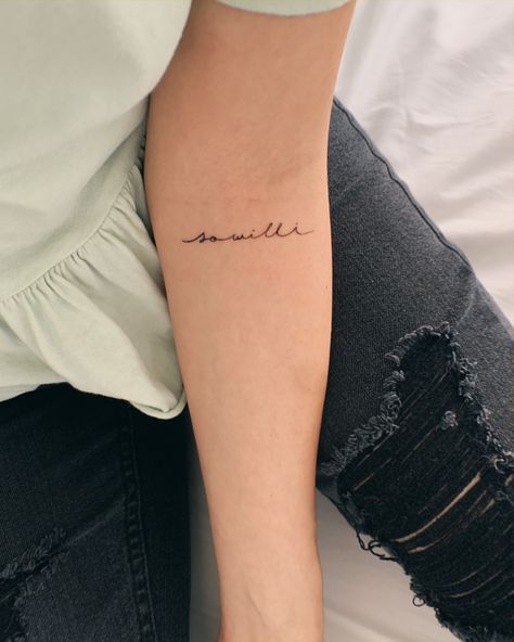 #christiantattoos  #hillsongunited #minimalistictattoo #fineline Small Lettering Tattoo, Forearm Word Tattoo, Tattoo Placement Arm, Scripture Tattoos, Grace Tattoos, Biblical Tattoos, Bible Tattoos, Tattoo Lettering Design, Lettering Tattoo